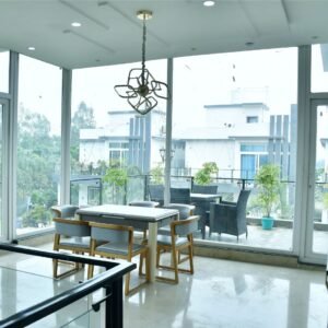 ehomes - Family gathering